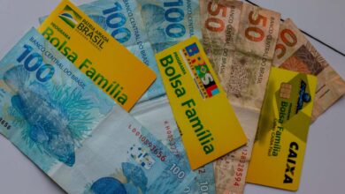 Bolsa Família carteira assinada