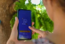 Bolsa de R$ 902 pode ser paga em abril para milhares de família no Caixa Tem; entenda como funciona e quem recebe.