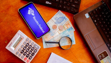 Saiba o que acontece com quem recebe o Bolsa Família e não declarar o Imposto de Renda (IR) no ano de 2024 para a Receita Federal.