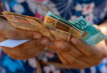 Novos empréstimos do Bolsa Família contarão com fundo de investimentos bem atrativos. Veja quem poderá ter uma fatia disso.