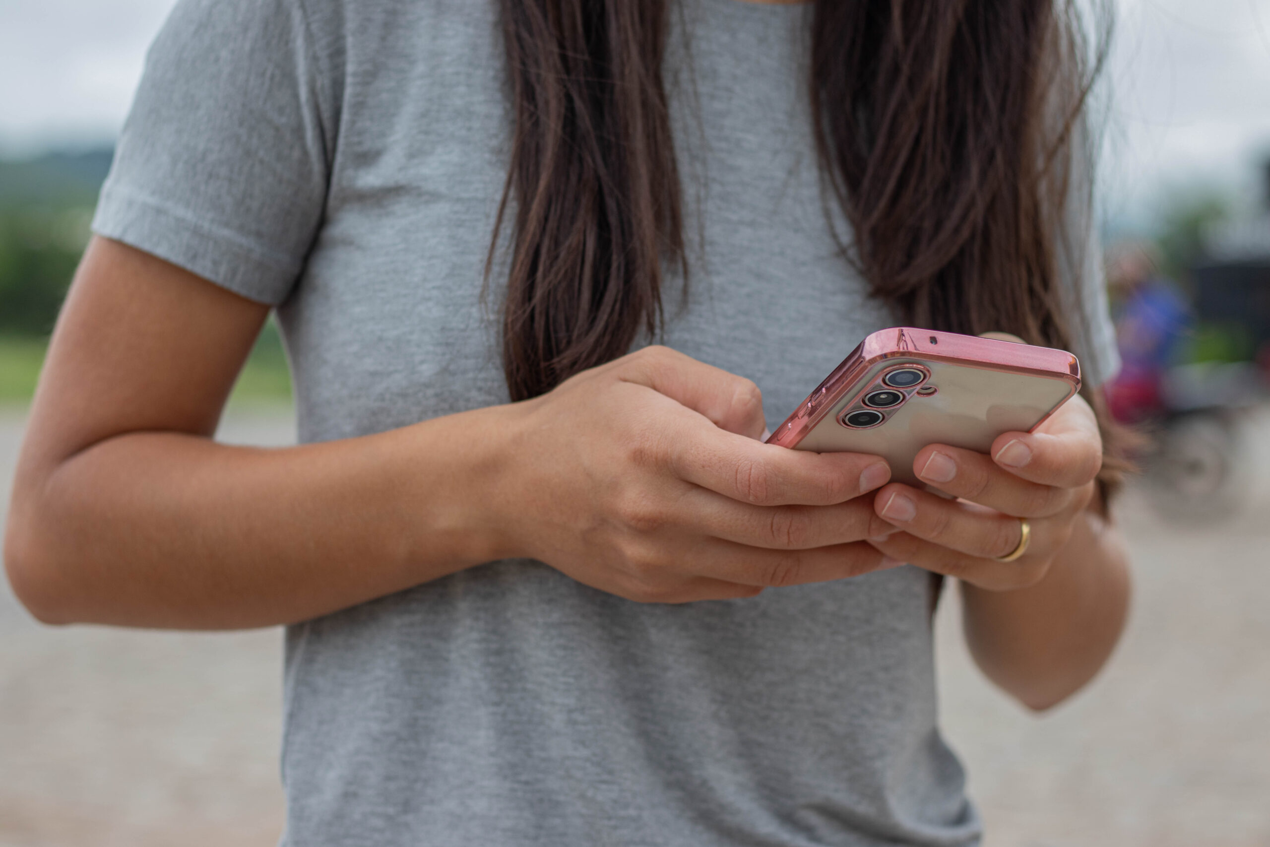 Precisa de internet, mas não consegue arcar com os custos para isso? Saiba que o governo pode oferecer uma ajuda especial.