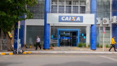 Agências da Caixa estarão abertas e efetuarão pagamentos emergenciais neste final de semana; veja a lista de cidades contempladas.