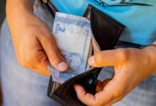 Será que tem como receber o benefício do Bolsa Família antes da hora? Entenda qual é a novidade que cerca este assunto atualmente.