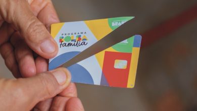 Saiba por que os pagamentos do Bolsa Família são bloqueados ou cancelados e como resolver essa situação rapidamente.