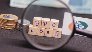 Receber o BPC e o Bolsa Família simultaneamente é possível para famílias com membros deficientes, desde que atendam a critérios de renda.