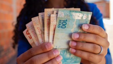 Benefícios sociais que mães solo têm acesso pelo Governo Federal