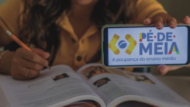 Novo Ensino Médio traz mudanças curriculares significativas sem afetar os pagamentos do Pé-de-Meia.