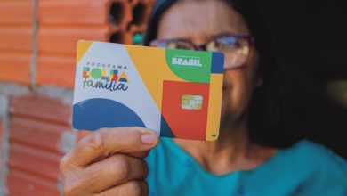 Suspensão do Bolsa Família em agosto de 2024 afeta 32 mil famílias devido ao não cumprimento de regras do programa.