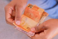 Entenda quais são as regras para conseguir a revisão do INSS e ter acesso a quantia de dinheiro inesperada ainda em 2024.