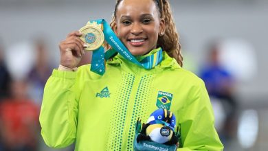Rebeca Andrade é campeã olímpica com medalha de ouro nas Olimpíadas de Paris 2024