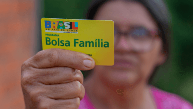 Quais as regras para quem trabalha por contrato e recebe o Bolsa Família Saiba tudo aqui