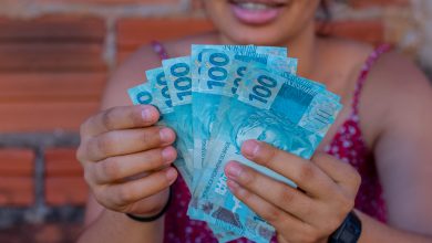 Bolsa Família e seguro-desemprego podem ser acumulados? Veja quem tem direito a receber os dois juntos ainda este ano.