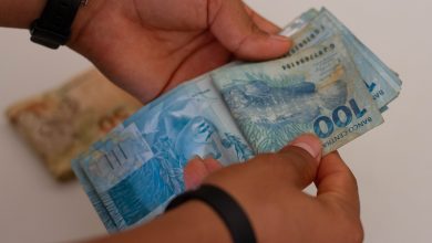 Descubra quais são os jovens que podem receber R$ 3 mil em pagamentos do governo em breve - alguns já estão na lista recebendo.