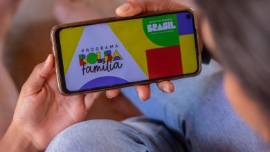Novo aviso do Bolsa Família inclui pente-fino e exclusão de beneficiários, mas é preciso entender o que está por trás dessa informação.