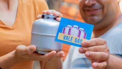O Auxílio Gás como conhecemos pode estar com dias contados: veja o que muda a partir de abril.