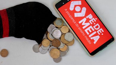 O pagamento do Pé-de-Meia vai chegar novamente em fevereiro. Confira.