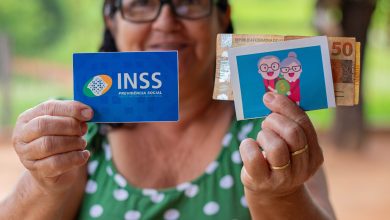 A aposentadoria aos 55 anos para mulheres pode ser alcançada. veja como.