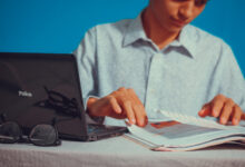 Para saber se você precisa fazer EJA ou Encceja, é importante entender como eles funcionam.