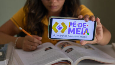 Os estudantes não estão conseguindo acessar o Pé-de-Meia Licenciaturas porque as regras são muito rígidas.