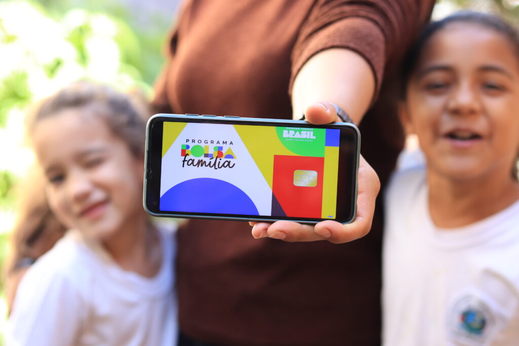 Se você quer continuar recebendo o Bolsa Família em junho, acompanhe as regras.