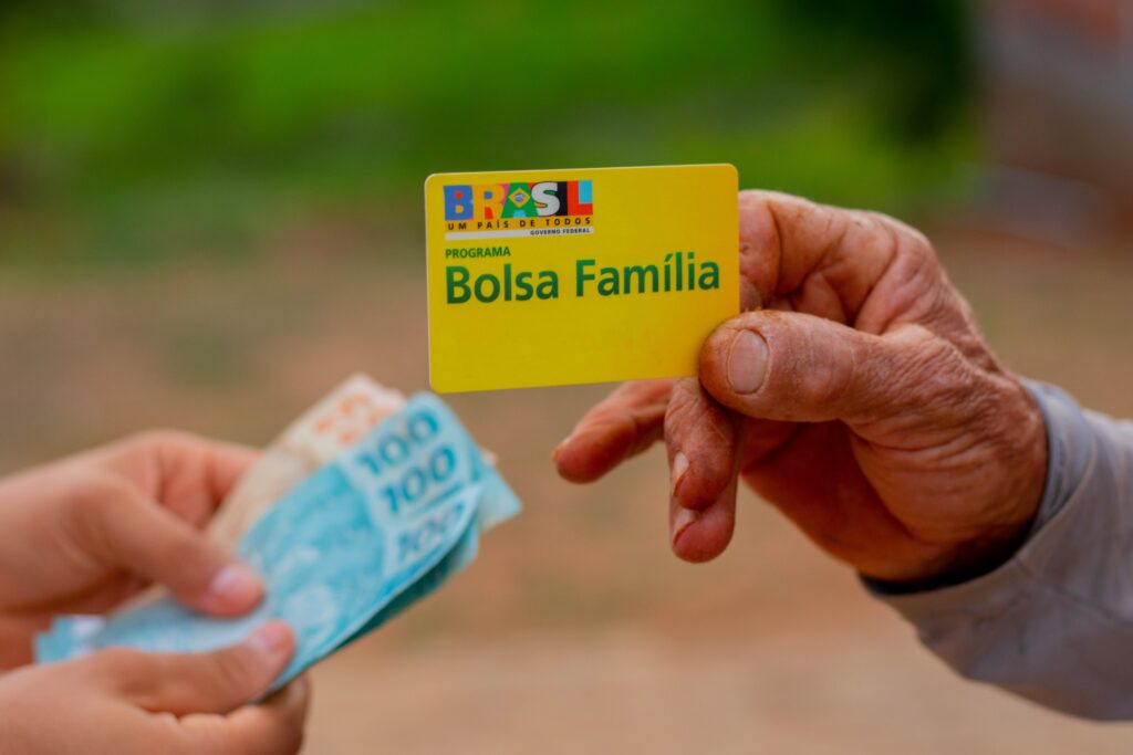 Se você quer receber o Bolsa Família, fique atento às regras do benefício.