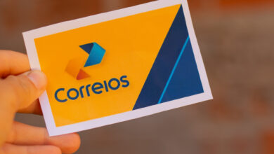 Se você sofreu descontos indevidos, veja como ser atendido pelos Correios.
