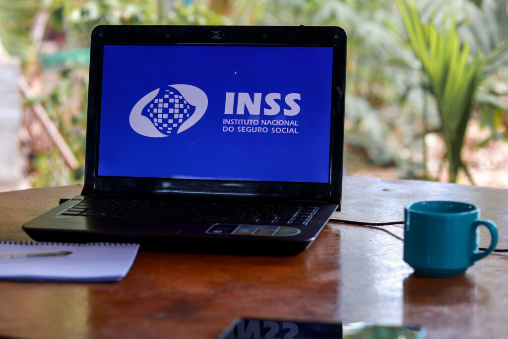 Se você é segurado e sofreu com os descontos indevidos do INSS, veja quando vai receber os valores.
