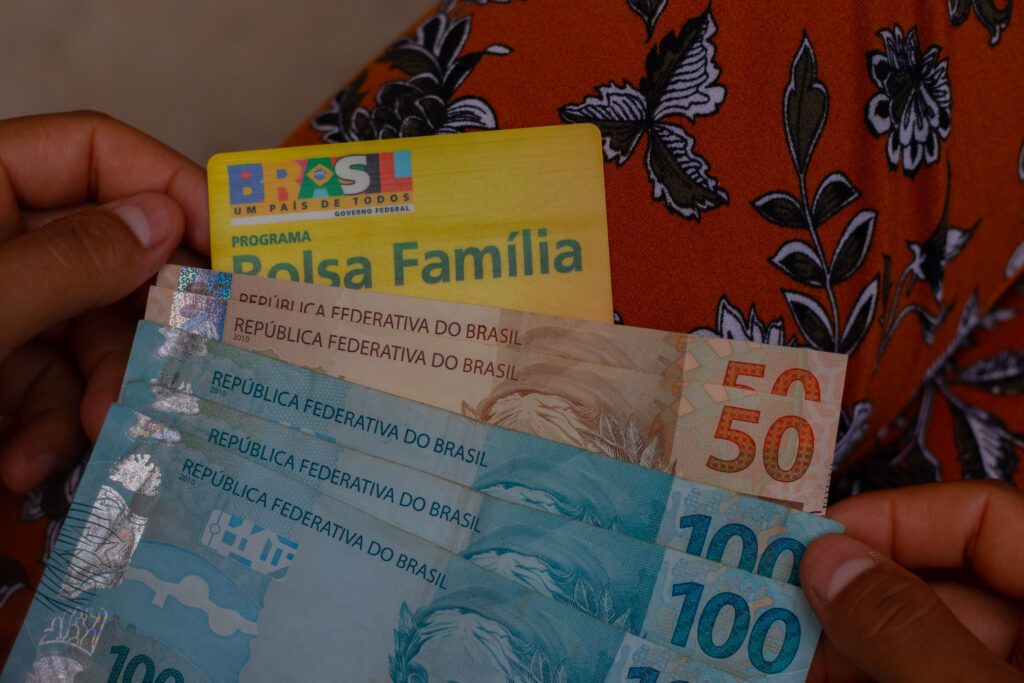 Se você tem registro no Bolsa Família, veja quem pode ser suspenso.