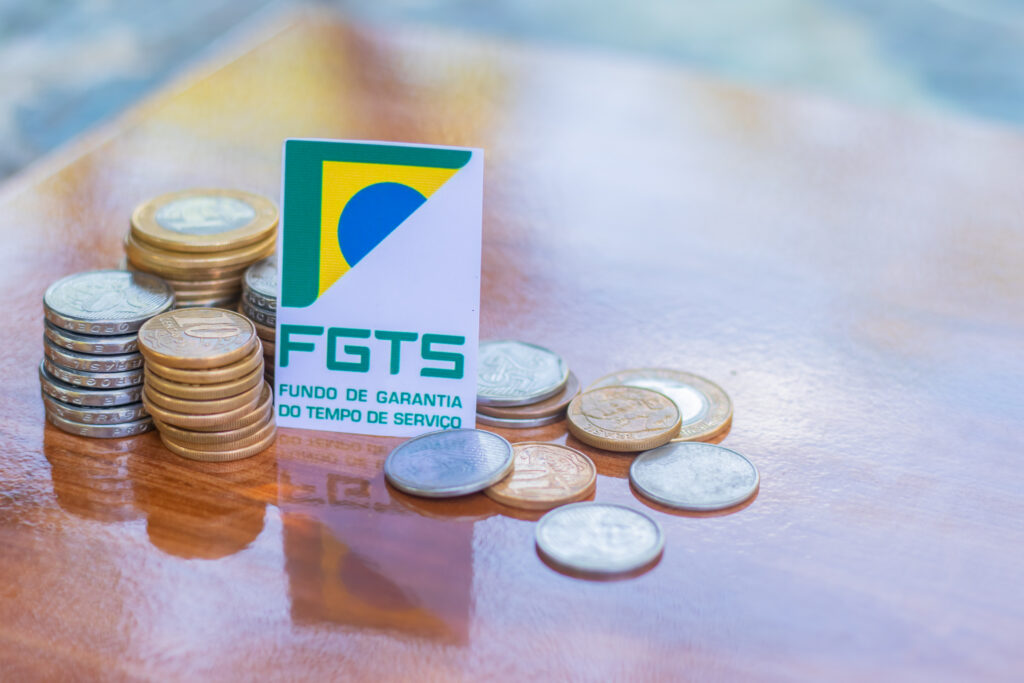 O saque do FGTS está disponível. Veja quem tem direito aos valores.
