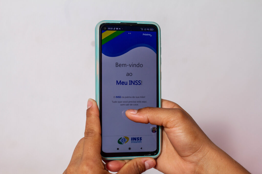Se você é segurado do INSS, veja como receber os descontos indevidos de volta.