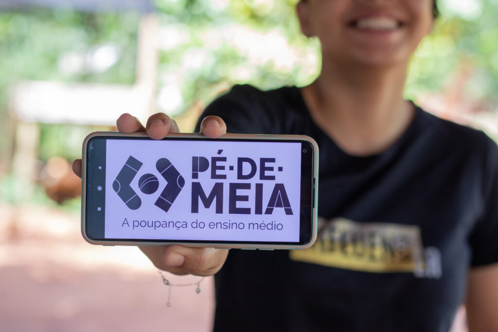 Quem vai receber o Pé-de-Meia em julho já pode se preparar para os pagamentos.