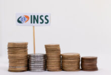 Recentemente, o INSS suspendeu a permissão de algumas financeiras, que agora não podem oferecer consignado.