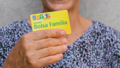 Se você vai receber o Bolsa Família neste mês, confira se haverá antecipação.