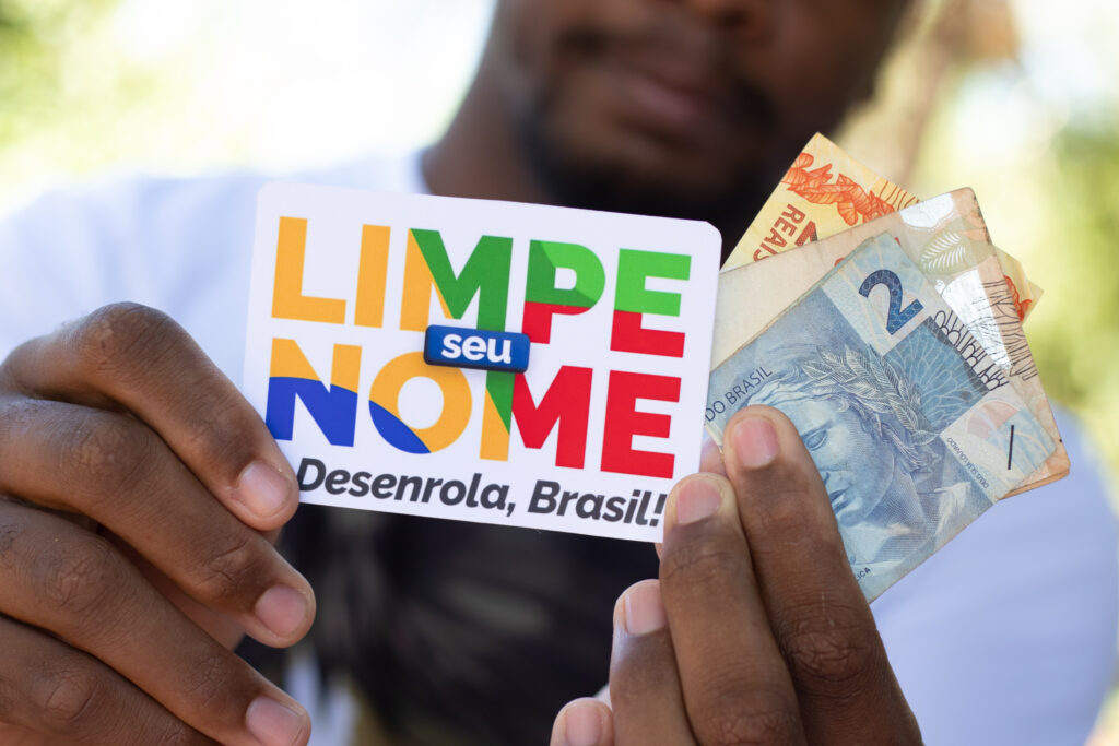 O Desenrola Brasil auxiliou milhões de brasileiros a saírem do vermelho.