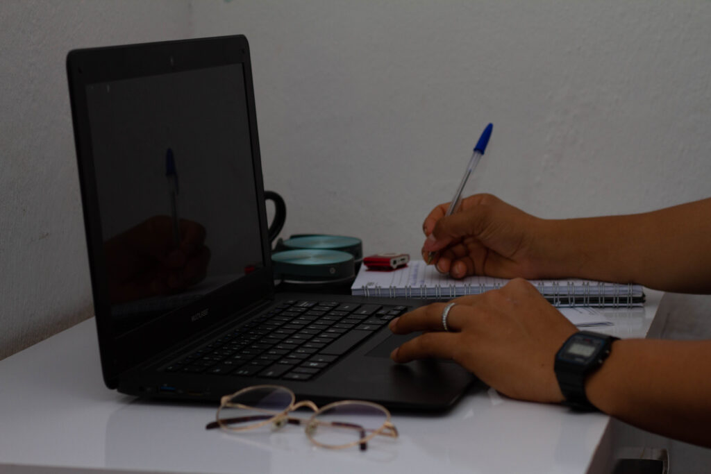 Se você tem registro no CadÚnico, aproveite para se capacitar de graça.