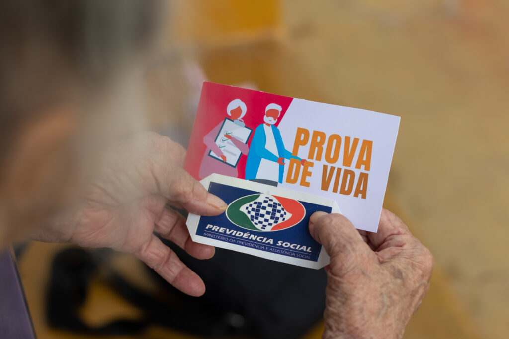 Se você ainda não fez a prova de vida, saiba como funciona o processo