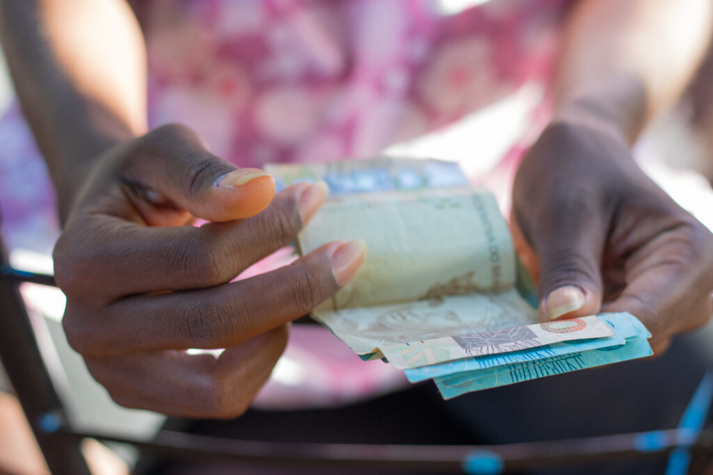 Se você mora nestas cidades, veja como solicitar o saque da Caixa.
