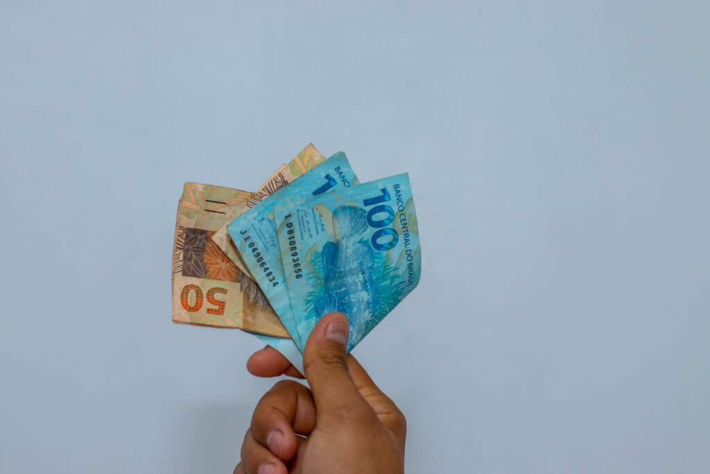 Se você é segurado do INSS, veja quando recebe os pagamentos em novembro.